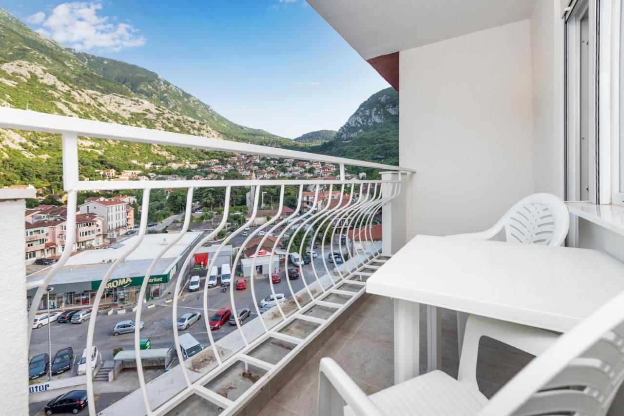 Studio Apartman Scardona Kotor Eksteriør bilde