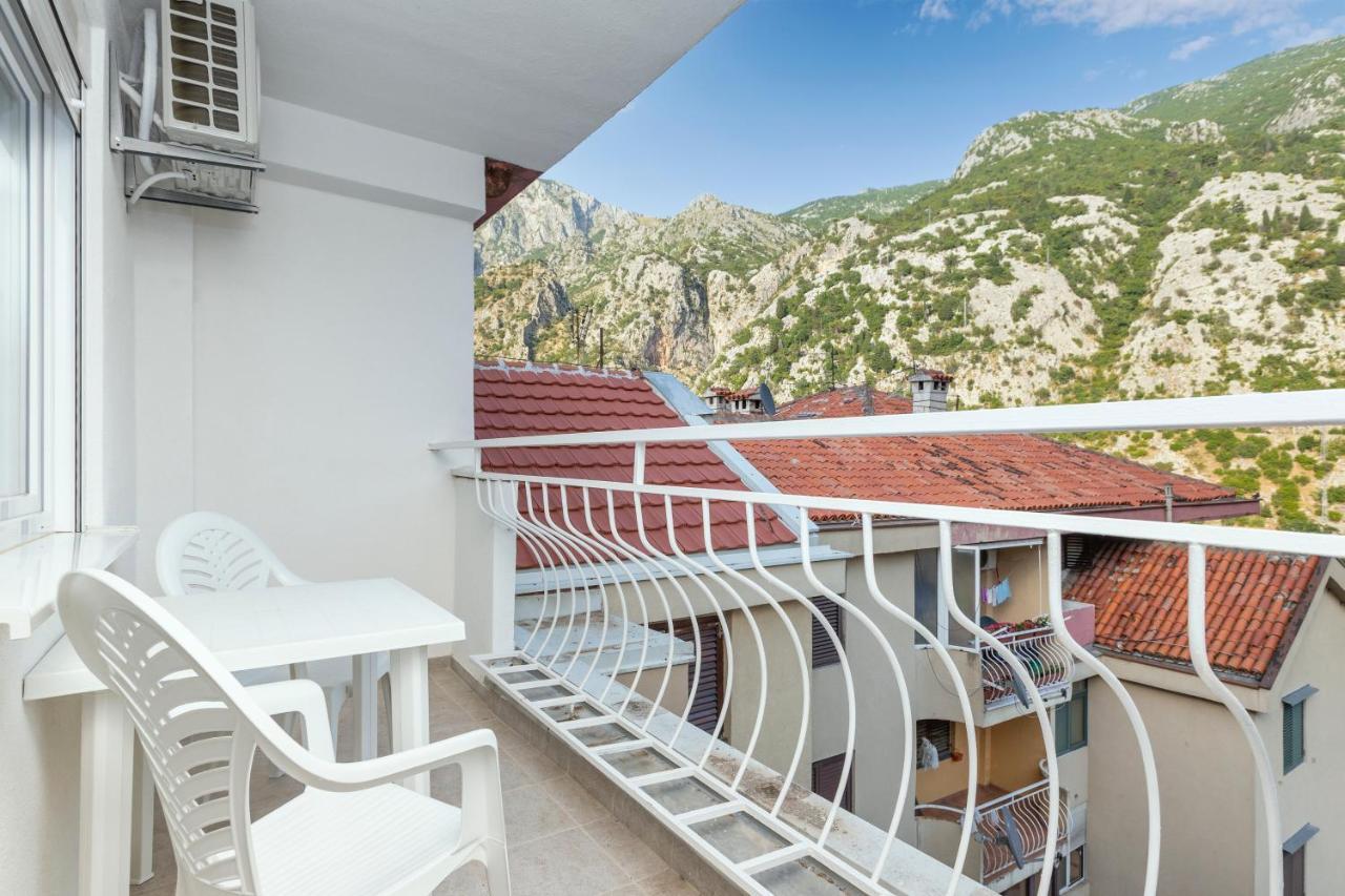 Studio Apartman Scardona Kotor Eksteriør bilde